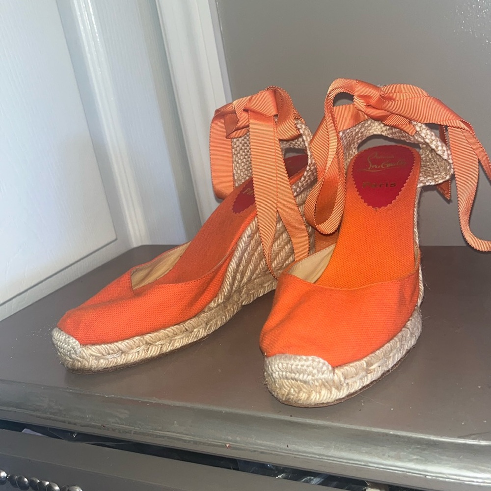 Christian louboutin orange and raffia espadrilles with tying ribbon